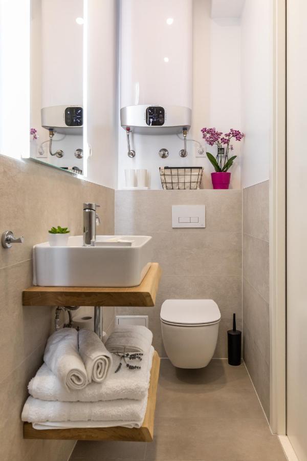 Promenade Room Split **** Bagian luar foto